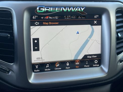 Used 2017 Jeep Compass Latitude w/ Popular Equipment Group FWD image 21