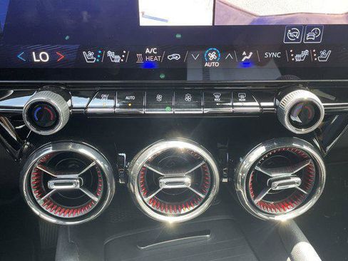 New 2025 Chevrolet Blazer EV RS w/ Super Cruise Package image 21