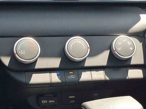 Certified 2026 Hyundai Elantra SE FWD image 14