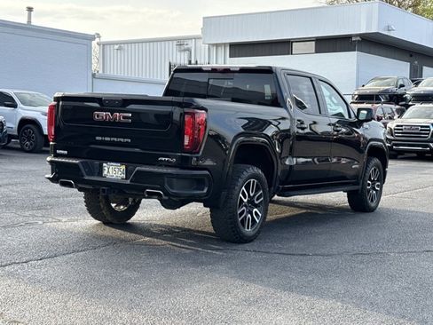 Used 2024 GMC Sierra 1500 AT4 w/ Technology Package image 3