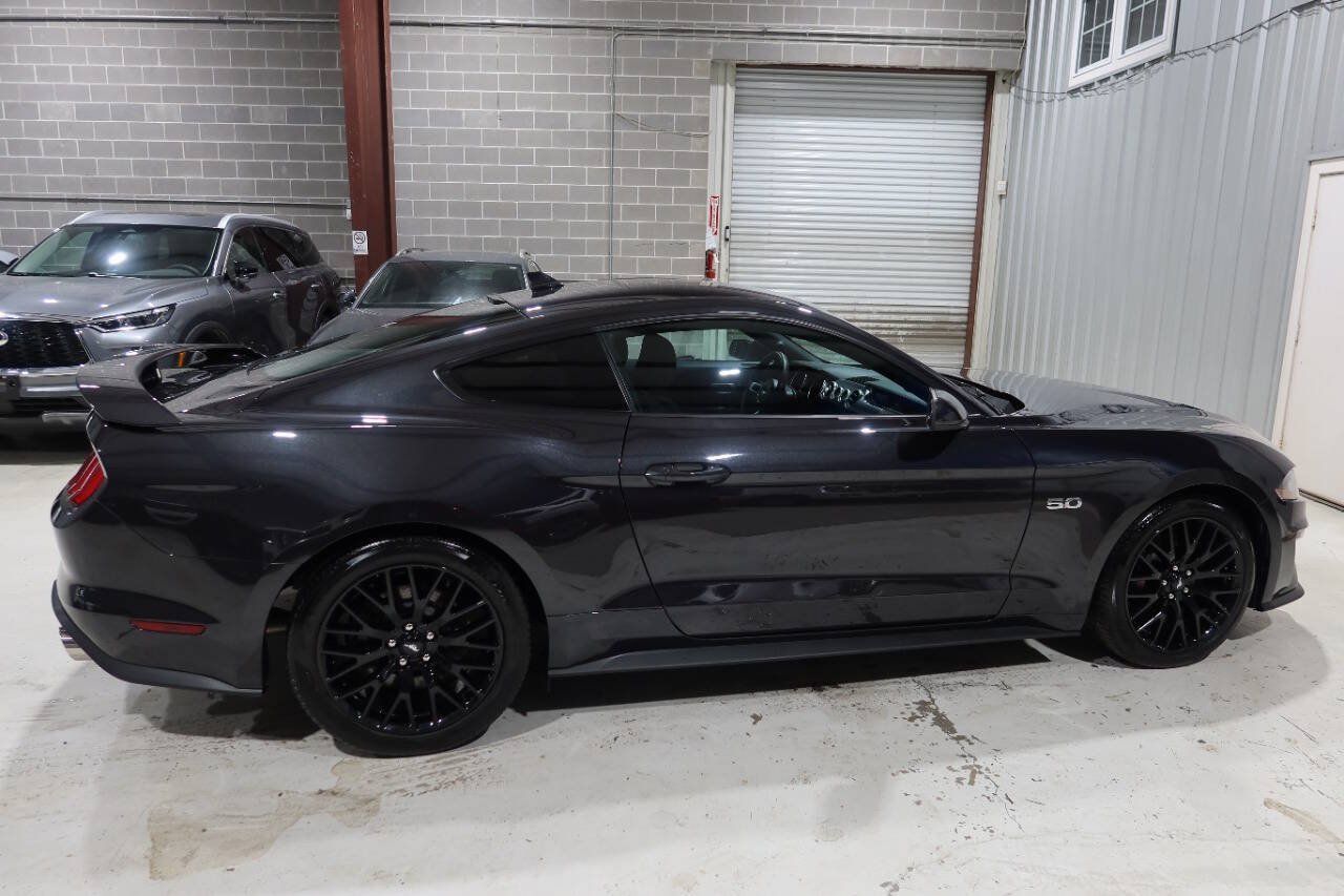 Used 2022 Ford Mustang GT w/ GT Performance Package RWD image 6