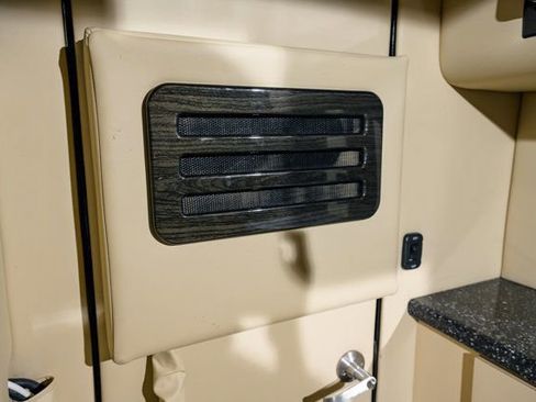 Used 2021 Mercedes-Benz Sprinter 3500 image 30