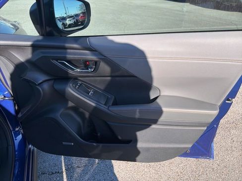 Used 2025 Subaru Crosstrek 2.5i Limited w/ Crosstrek Mirror Package image 9