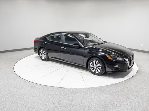 Used 2022 Nissan Altima 2.5 S image 25