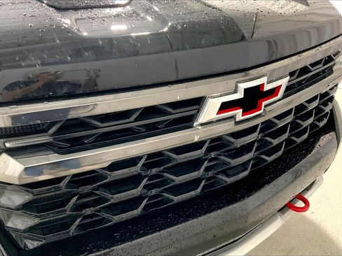 Used 2024 Chevrolet Silverado 1500 ZR2 w/ Technology Package AWD/4WD image 7