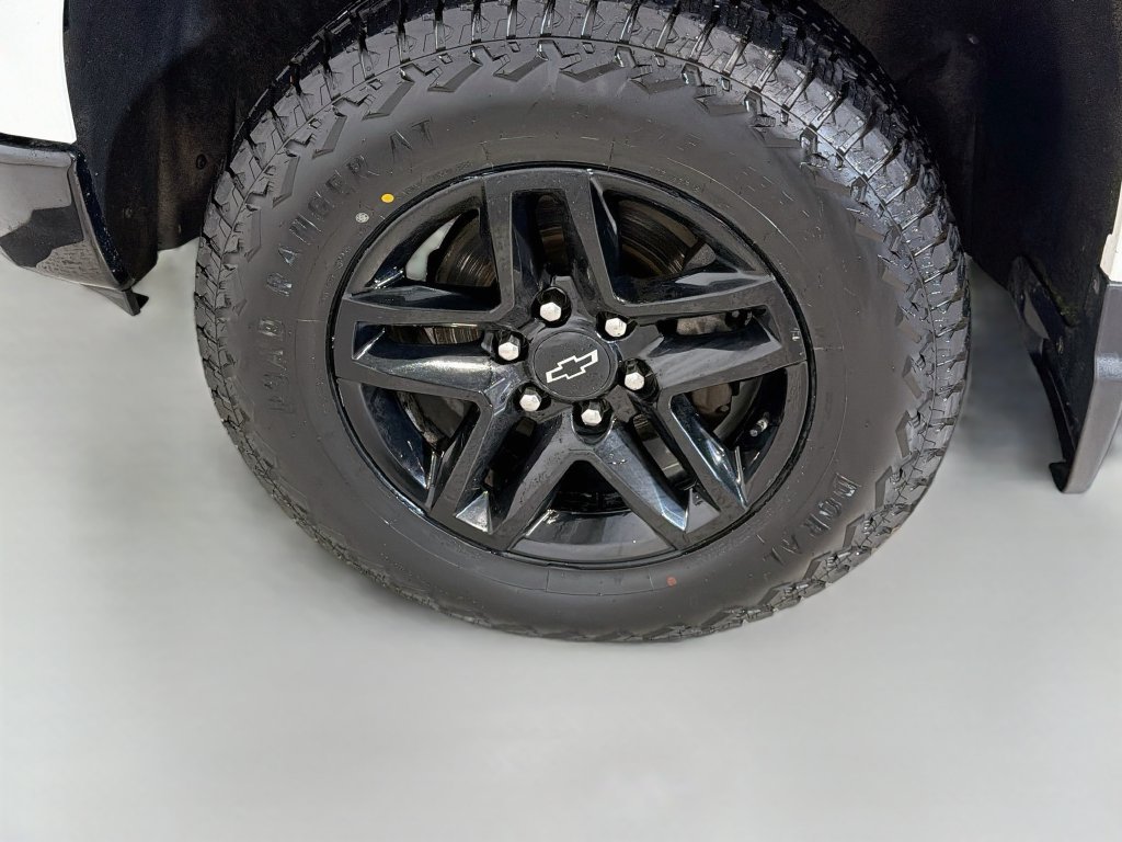 Used 2023 Chevrolet Silverado 1500 Custom Trail Boss w/ Realtree Special Edition AWD/4WD image 24