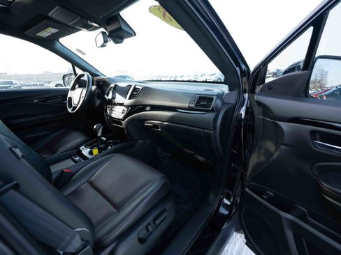 Used 2018 Honda Ridgeline Black Edition image 25