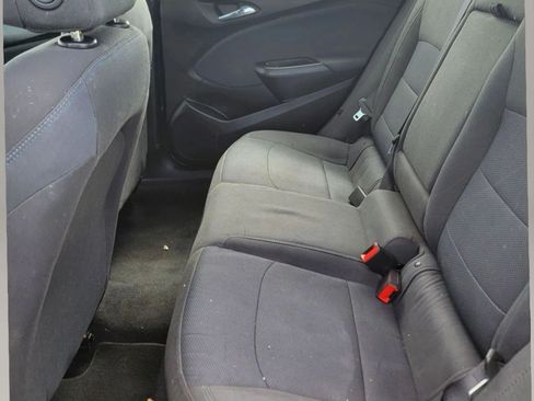 Used 2018 Chevrolet Cruze LT w/ Convenience Package FWD image 11