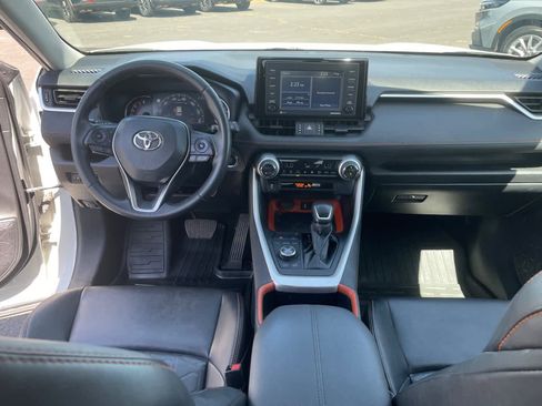 Used 2022 Toyota RAV4 Adventure image 11