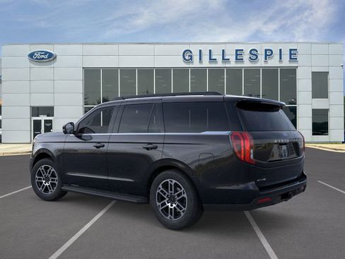 New 2025 Ford Expedition Active image 4