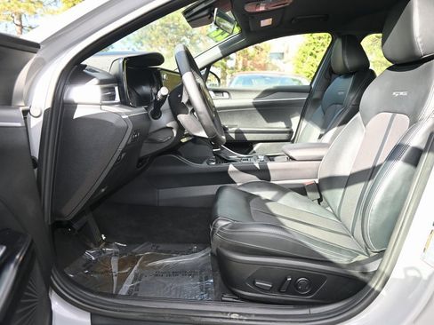 Used 2022 Kia K5 GT-Line image 10