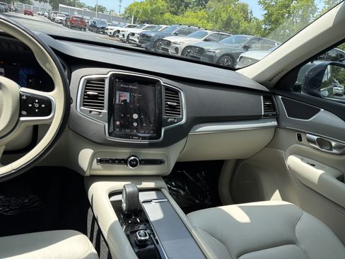 Certified 2023 Volvo XC90 B5 Core w/ Protection Package Premier AWD/4WD image 31