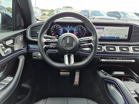 Used 2024 Mercedes-Benz GLS 580 4MATIC image 32