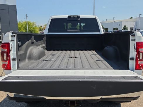 Used 2022 RAM 3500 Big Horn w/ Level C Equiment Group AWD/4WD image 7
