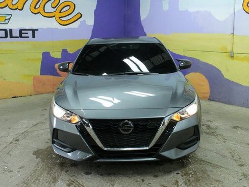 Used 2023 Nissan Sentra SV image 3