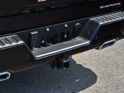 Used 2024 GMC Sierra 1500 Denali w/ Technology Package image 23