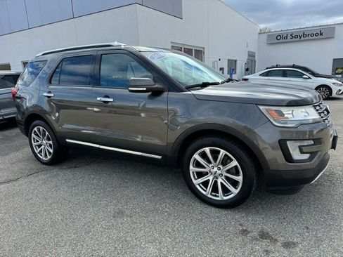 Used 2016 Ford Explorer Limited image 2