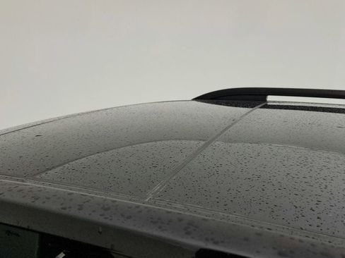 Used 2023 Honda Pilot Touring image 10