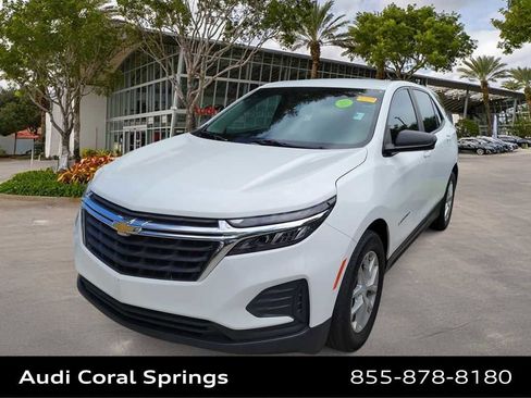 Used 2022 Chevrolet Equinox LS image 1