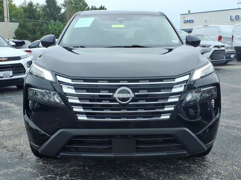Used 2024 Nissan Rogue SV FWD image 28