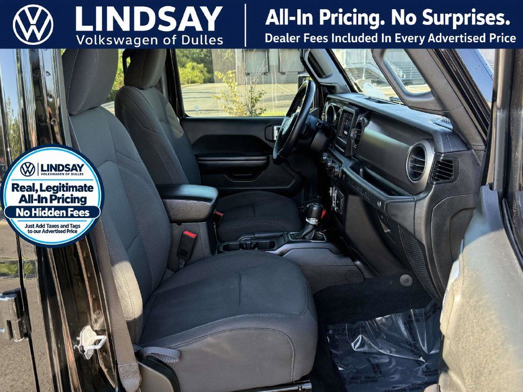 Used 2018 Jeep Wrangler Unlimited Sport S AWD/4WD image 12