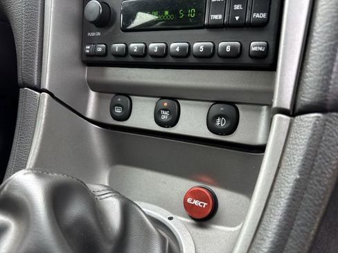 Used 2003 Ford Mustang Mach 1 RWD image 30