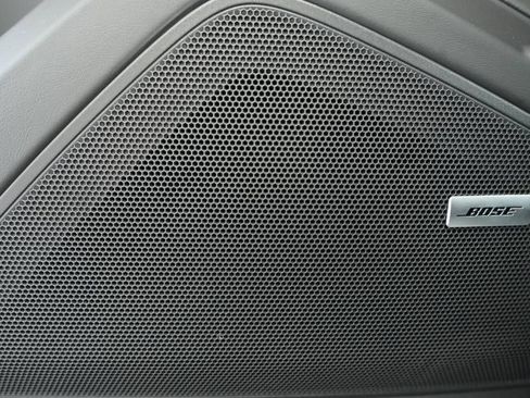 Certified 2025 Porsche Cayenne image 32