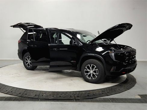 New 2026 GMC Acadia AT4 w/ Super Cruise Package image 9