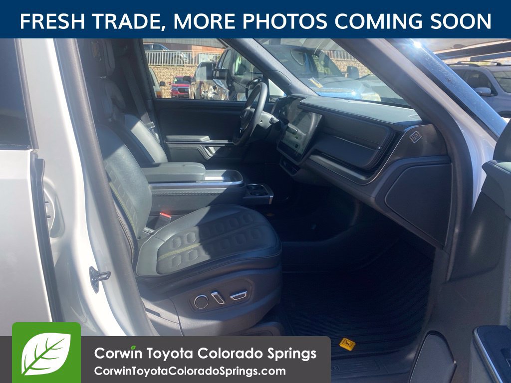 Used 2025 Rivian R1T Adventure Dual AWD/4WD image 9