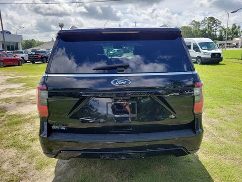 Used 2021 Ford Expedition Limited RWD image 10