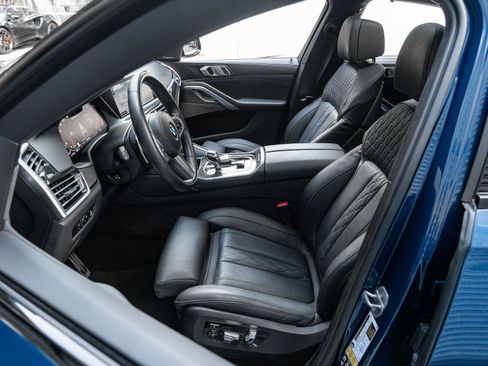 Used 2022 BMW X6 M50i w/ Executive Package AWD/4WD image 35