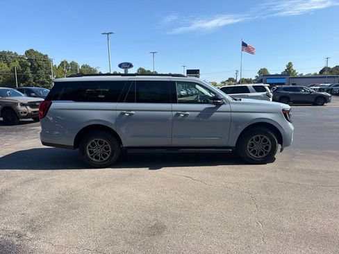 New 2027 Ford Expedition Max Active RWD image 2