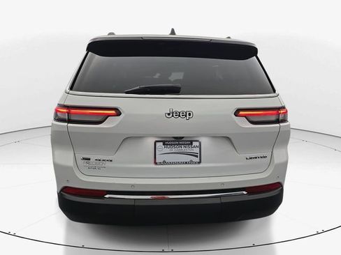 Used 2022 Jeep Grand Cherokee L Limited image 8