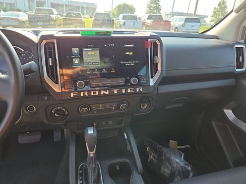 New 2025 Nissan Frontier SV AWD/4WD image 20