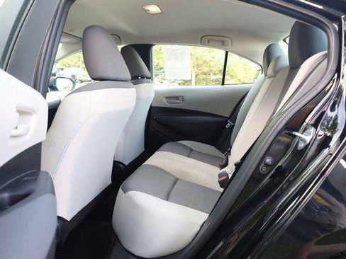 Used 2024 Toyota Corolla LE FWD image 19