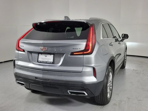 Used 2024 Cadillac XT4 Premium Luxury AWD/4WD image 3