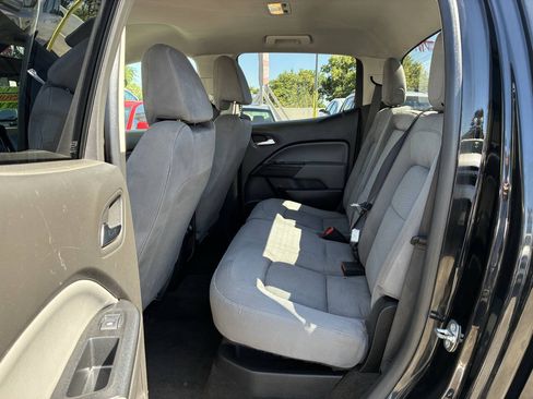 Used 2015 Chevrolet Colorado LT w/ LT Convenience Package RWD image 4