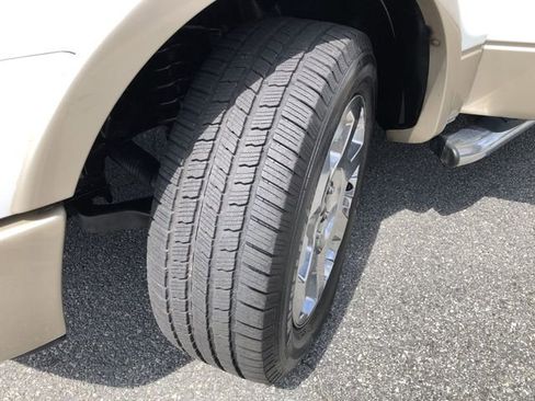 Used 2010 Ford F150 Lariat RWD image 13
