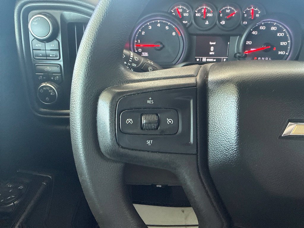 Used 2020 Chevrolet Silverado 1500 Custom w/ Custom Value Package AWD/4WD image 29