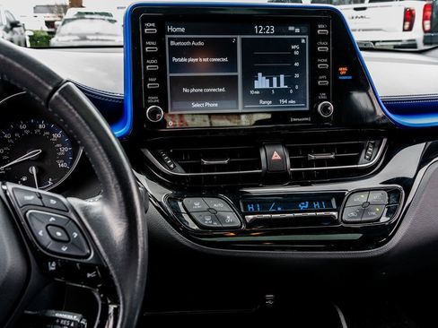 Used 2021 Toyota C-HR XLE image 30