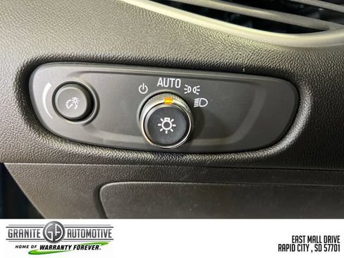 Used 2024 Chevrolet Malibu LT FWD image 30