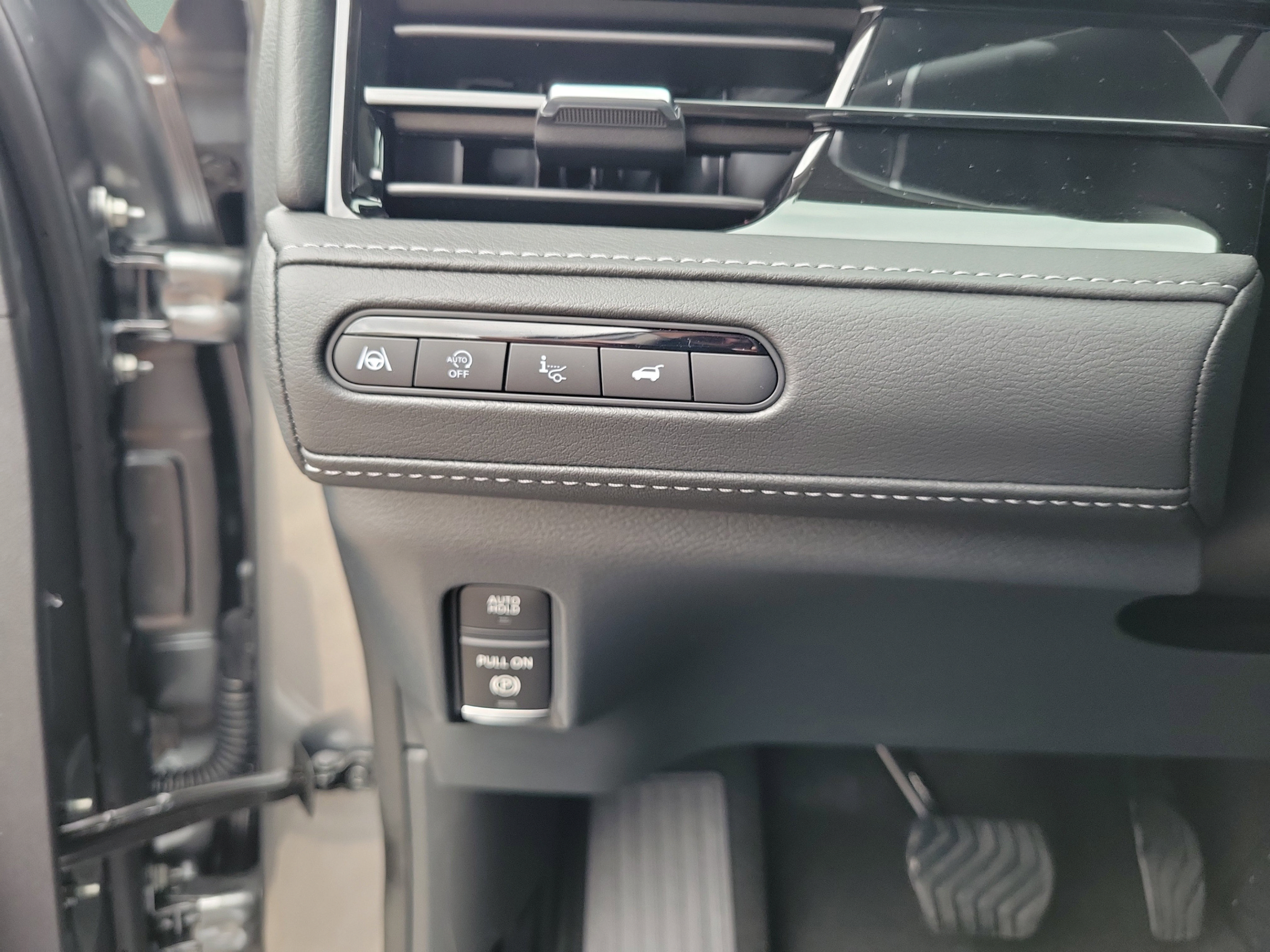 New 2026 INFINITI QX80 Luxe w/ Exterior Package RWD image 13