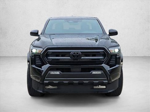 Used 2025 Toyota Tacoma SR5 AWD/4WD image 2