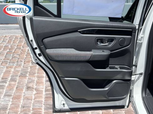 New 2026 Honda Pilot Sport image 11