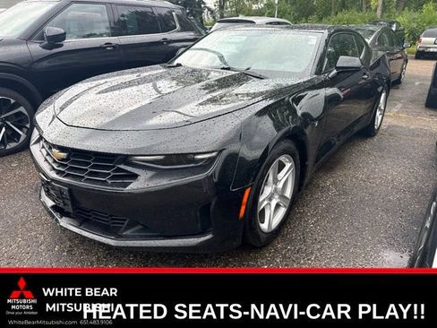 Used 2020 Chevrolet Camaro LT RWD image 4