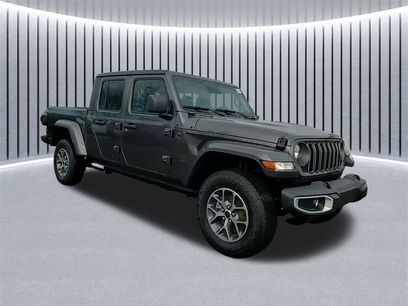 New 2026 Jeep Gladiator Sport