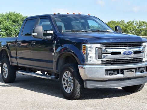 Used 2019 Ford F250 XL w/ STX Appearance Package AWD/4WD image 3