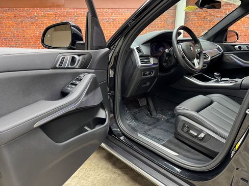 Used 2022 BMW X5 xDrive40i w/ Climate Comfort Package AWD/4WD image 10