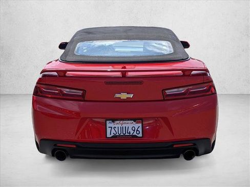 Used 2017 Chevrolet Camaro LT RWD image 7