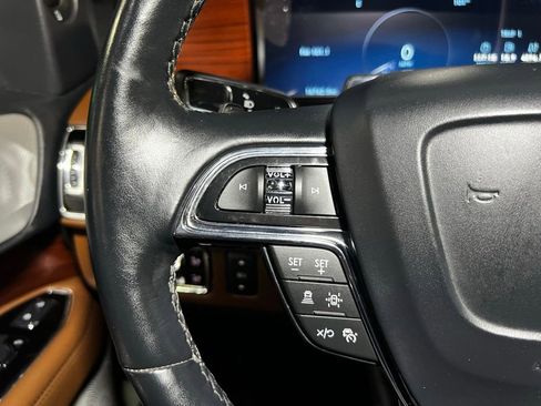 Used 2023 Lincoln Navigator Reserve image 25